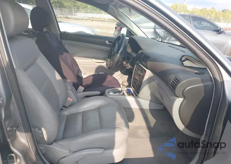 2003 Volkswagen Passat Gls z USA, uszkodzony, nr VIN WVWVD63BX3E021519